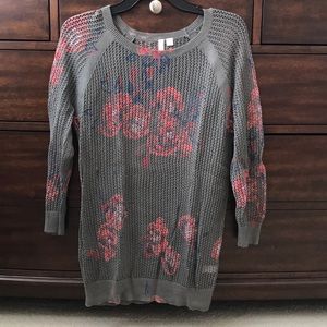 NWOT Frenchi sheer 3/4 sleeve top - large